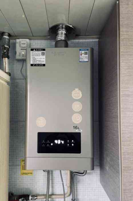 万和燃气热水器怎么样 哪个牌子的燃气热水器好？万和，史密斯还是林内？看完再买不迟