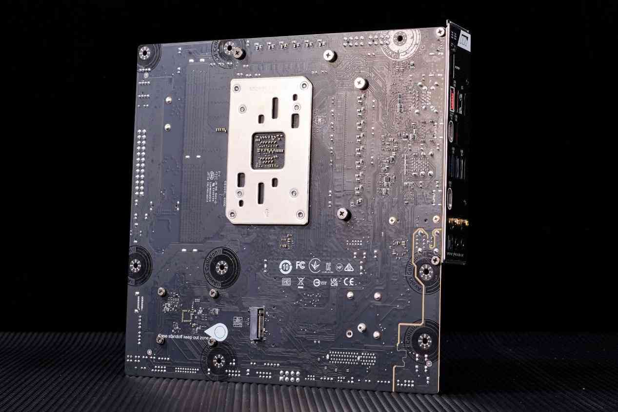 微星B850MPOWER主板深度评测：MPOWER系列的超频传奇延续，千元级性能炸裂之选