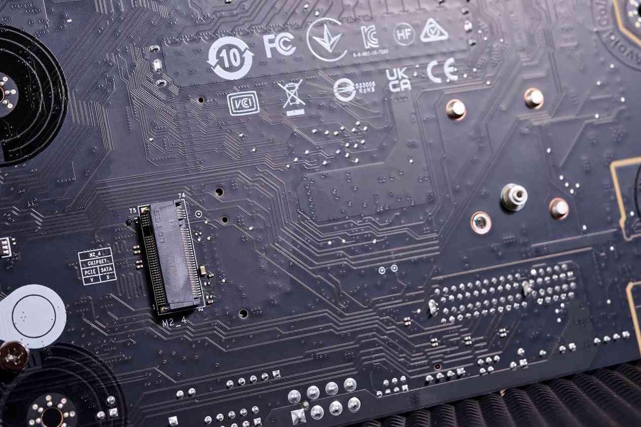 微星B850MPOWER主板深度评测：MPOWER系列的超频传奇延续，千元级性能炸裂之选