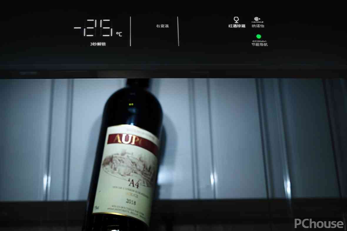 松下冰箱怎么样？决定厨房幸福感的王炸家电非它莫属，松下自由嵌入系列冰箱深度评测