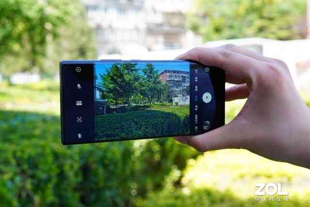 中兴Axon 40 Ultra深度评测：旗舰手机的稳定性优势