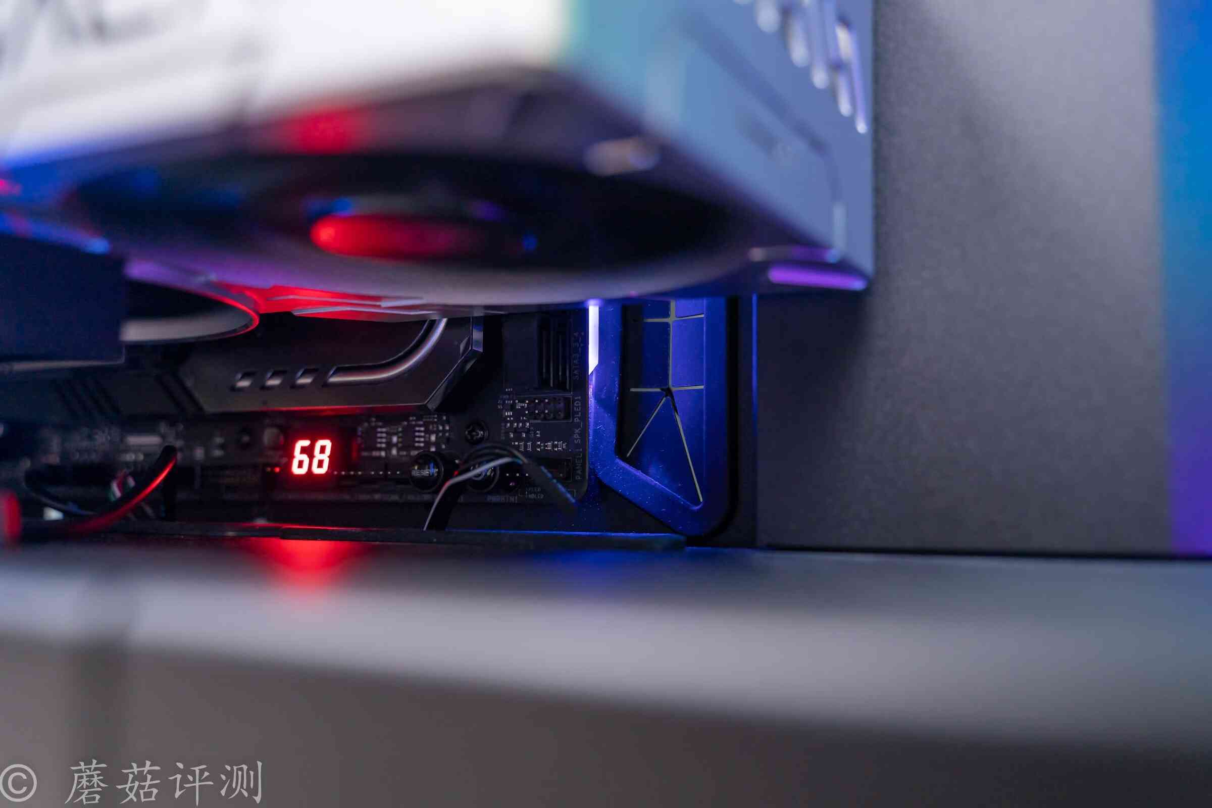 华擎太极X670E主板评测：供电系统毫无波澜，轻松稳定输出180W