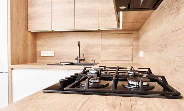 万家乐燃气灶质量怎么样 燃气灶是不是越贵越好？我家换了2台燃气灶，终于搞明白了