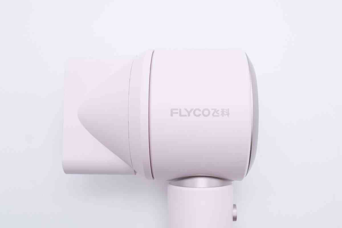 飞科高速吹风机深度评测：200元档无刷电机神器值不值得入手？