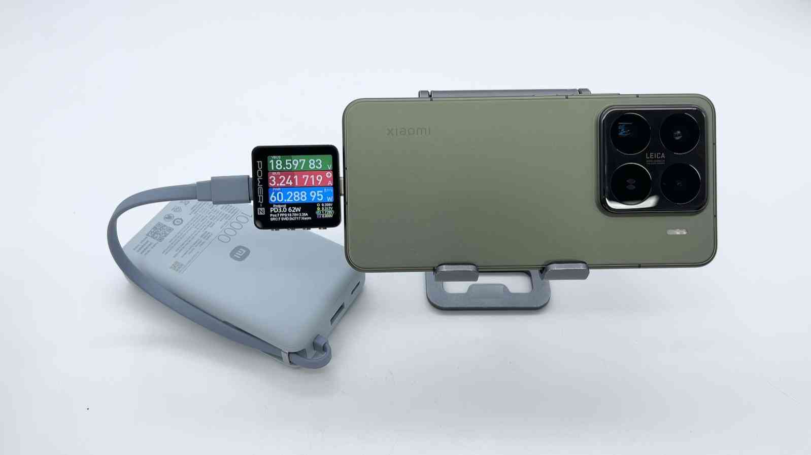 小米充电宝怎么样 差旅党必入，自带线+67W澎湃秒充，小米67W自带线充电宝评测