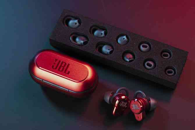 JBL蓝牙耳机怎么样？JBL T280TWS PRO体验：用设计和音质阐述潮流个性