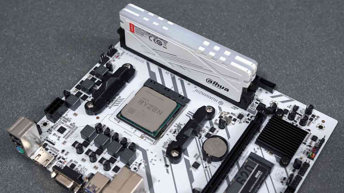 250元级B450白色主板深度评测:华南金牌能否驾驭R5-5600G? 250元级B450白色主板深度评测:华南金牌能否驾驭R5-5600G?