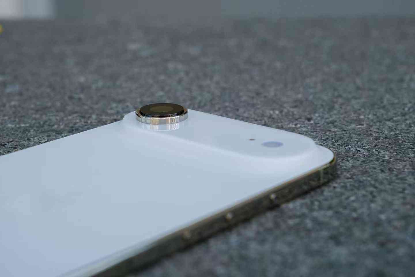 苹果air怎么样 极致轻薄！iPhone Air评测：手感绝了，影像减配也能打