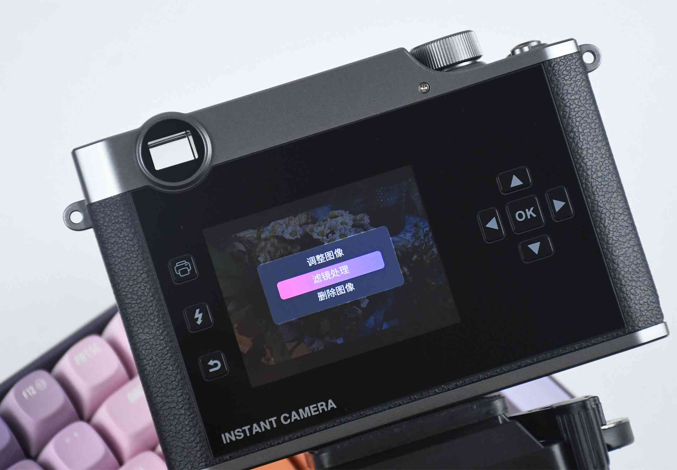 汉印打印机怎么样 不用墨水也能打印？采用“复古外观”的照片打印机：汉印Z3评测