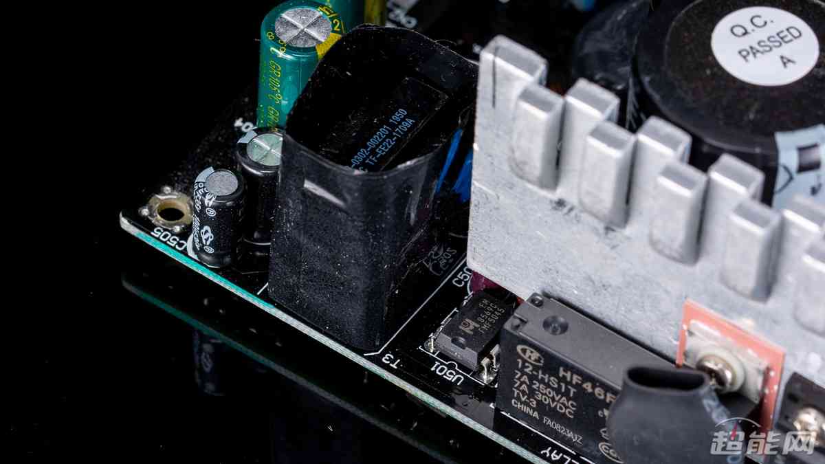 酷冷至尊G700 GOLD电源评测：高性价比的中高功率之选