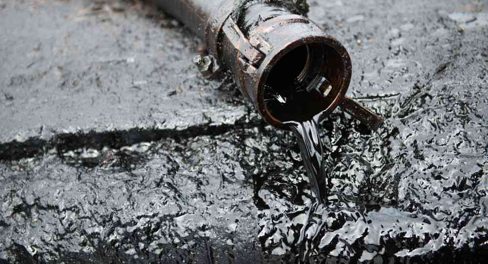 加油站打电话会怎么样 加油站内打电话会引发爆炸吗？这背后的真相是什么？