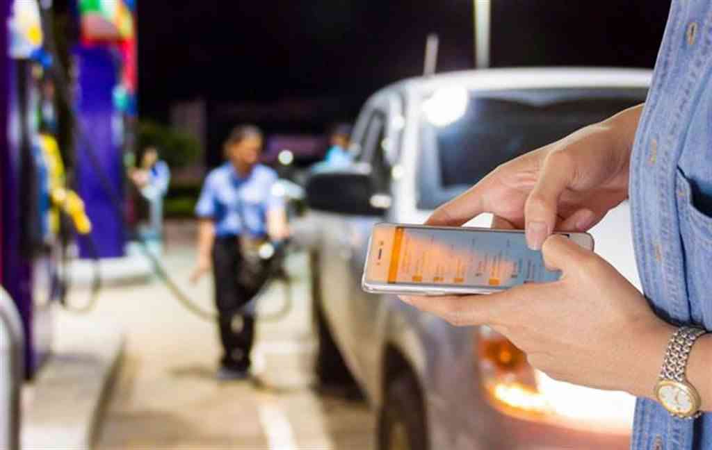 加油站打电话会怎么样 加油站内打电话会引发爆炸吗？这背后的真相是什么？