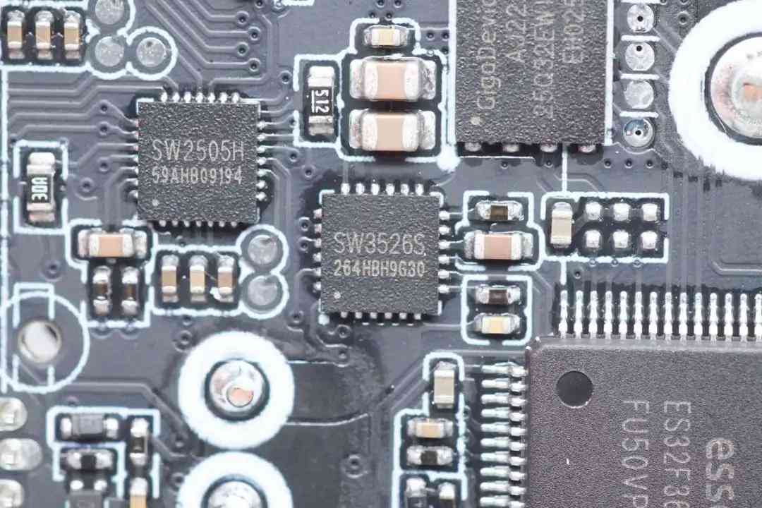 安克充电宝怎么样 数显充电宝选购指南!安克热门款拆解,这些芯片决定你的充电体验 安克充电宝怎么样 数显充电宝选购指南!安克热门款拆解,这些芯片决定你的充电体验