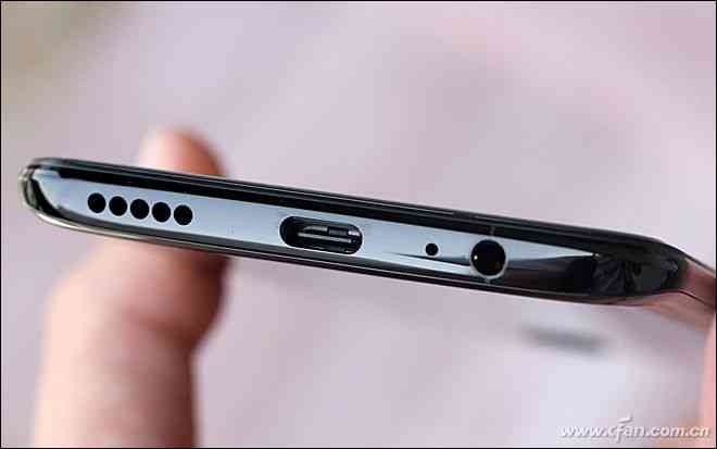 一加6全面评测：3199元起是否值得入手？