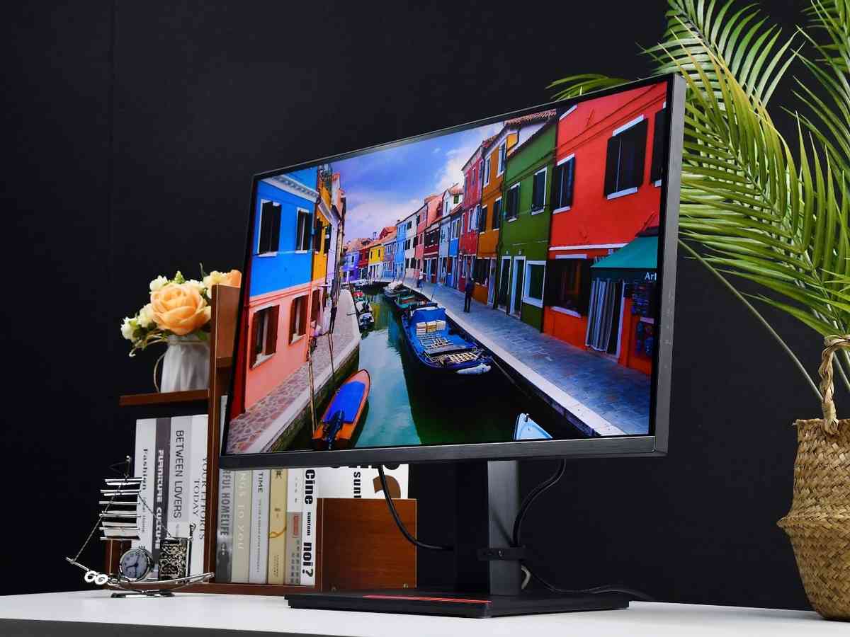 联想ThinkVision隐士Extreme显示器全面评测：4K HDR与MiniLED技术深度解析