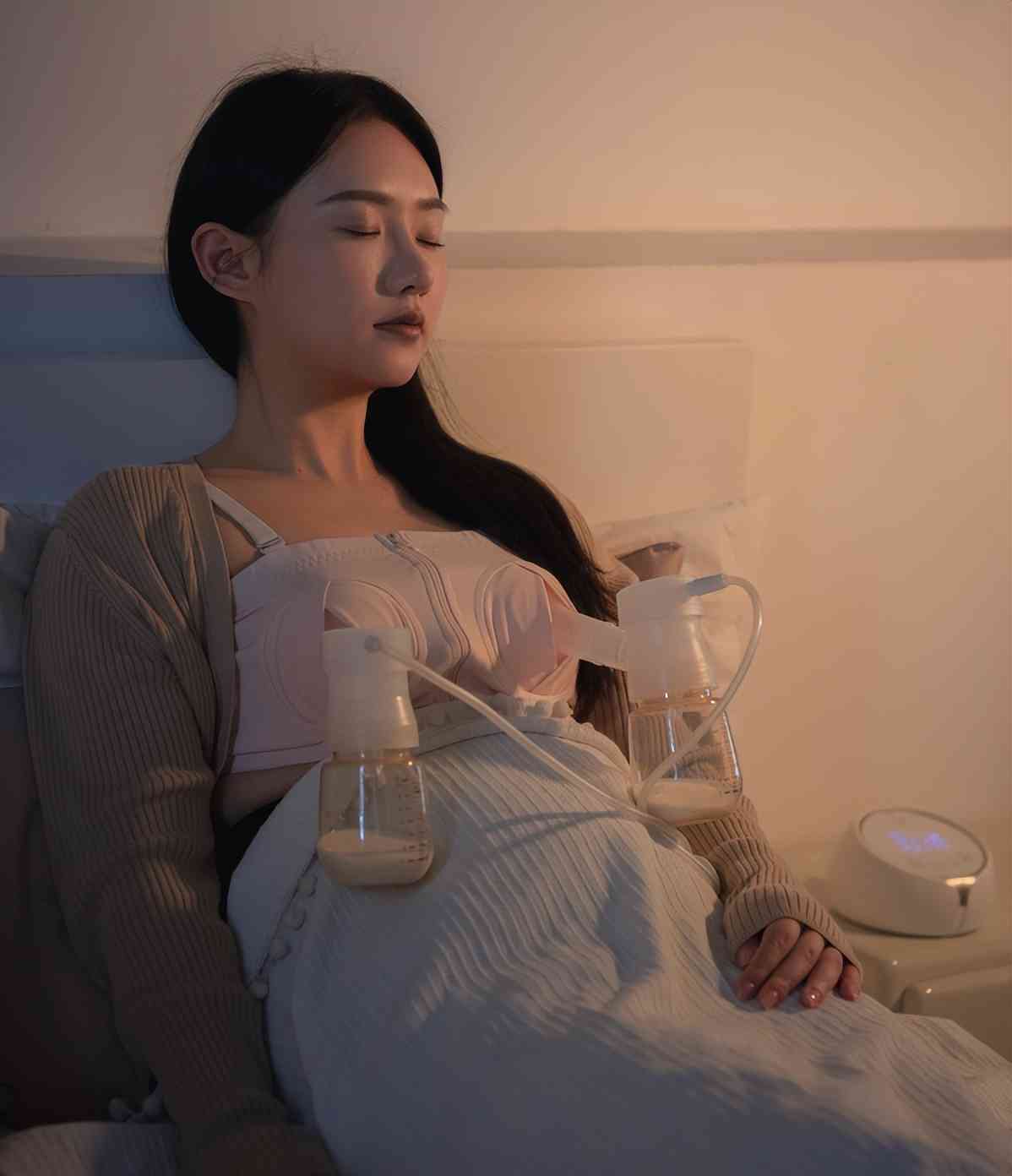 新贝吸奶器怎么样 最新吸奶器测评：6款热门机型真实体验+选购攻略（附避坑指南）