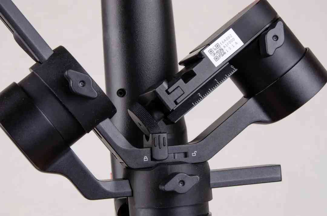 魔爪稳定器怎么样 不测不知道，魔爪MINI-P三合一稳定器，居然这么好用